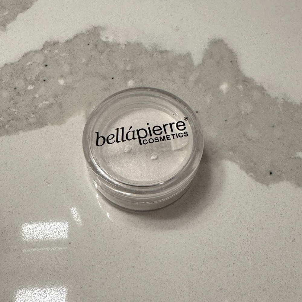 NEW Bellapierre Shimmer Powder in Excite